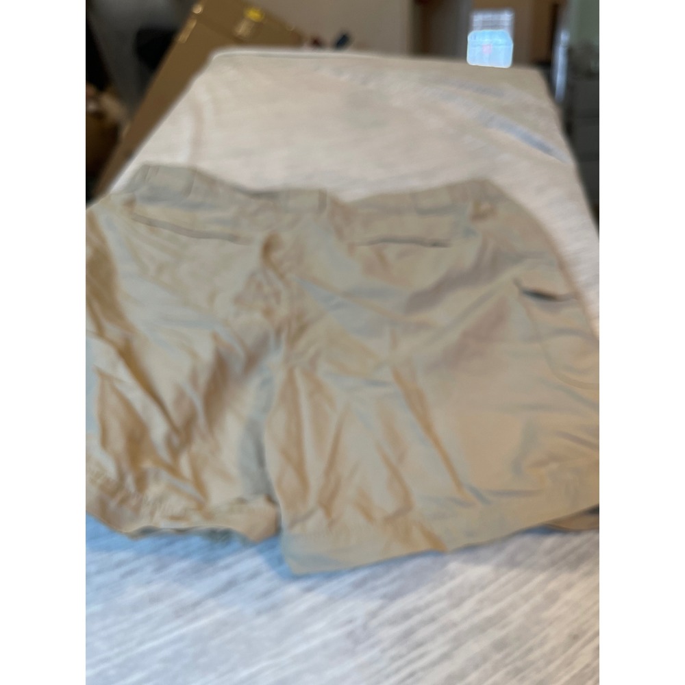 LL Bean Women's Khaki Cargo Shorts Elastic Waist Casual Outdoor Size XL - Picture 3 of 5